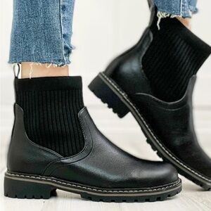 Corkys Cabin Fever Black Ankle Slip-on Boots, Size 9